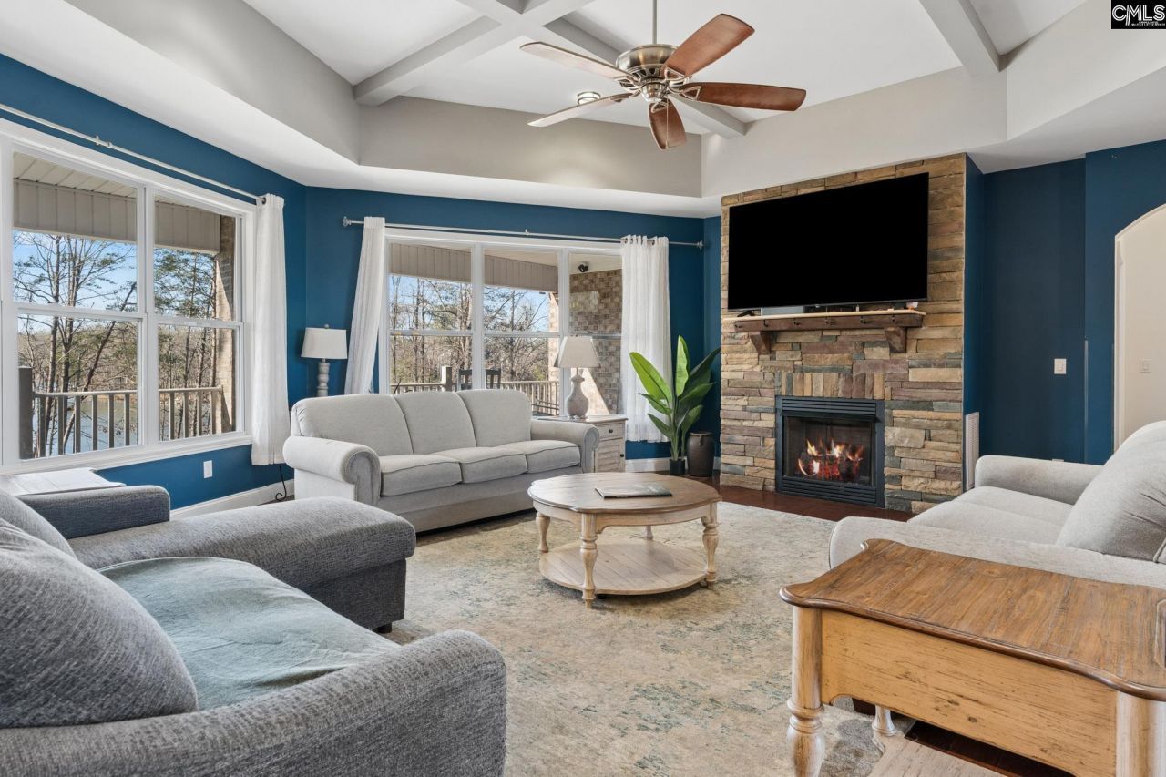 217 Aqua Cove Court  Photo 6