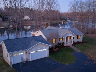 2045 LAKE FOREST DRIVE, MINERAL, VA 23117