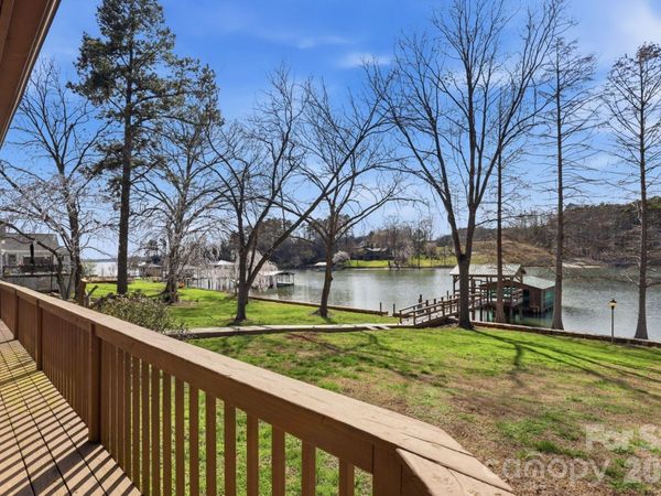 236 Apache Road , Troutman, NC 28166