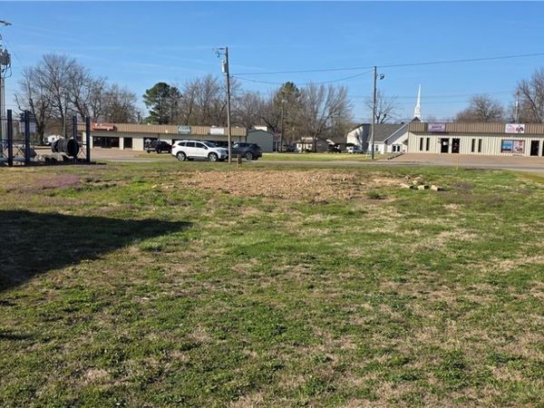 107 Main Street , Green Forest, AR 72638