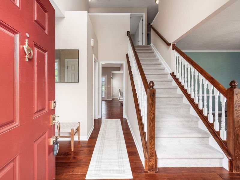 7825 Wiltshire Drive, Dublin, OH 43016 Photo 2