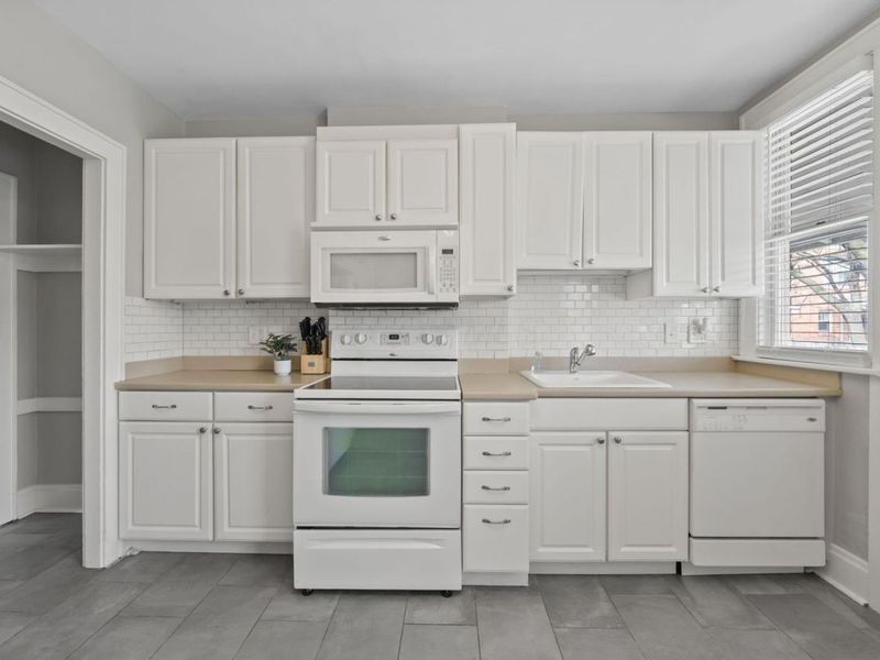 44 W Kossuth Street , Columbus, OH 43206 Photo 7