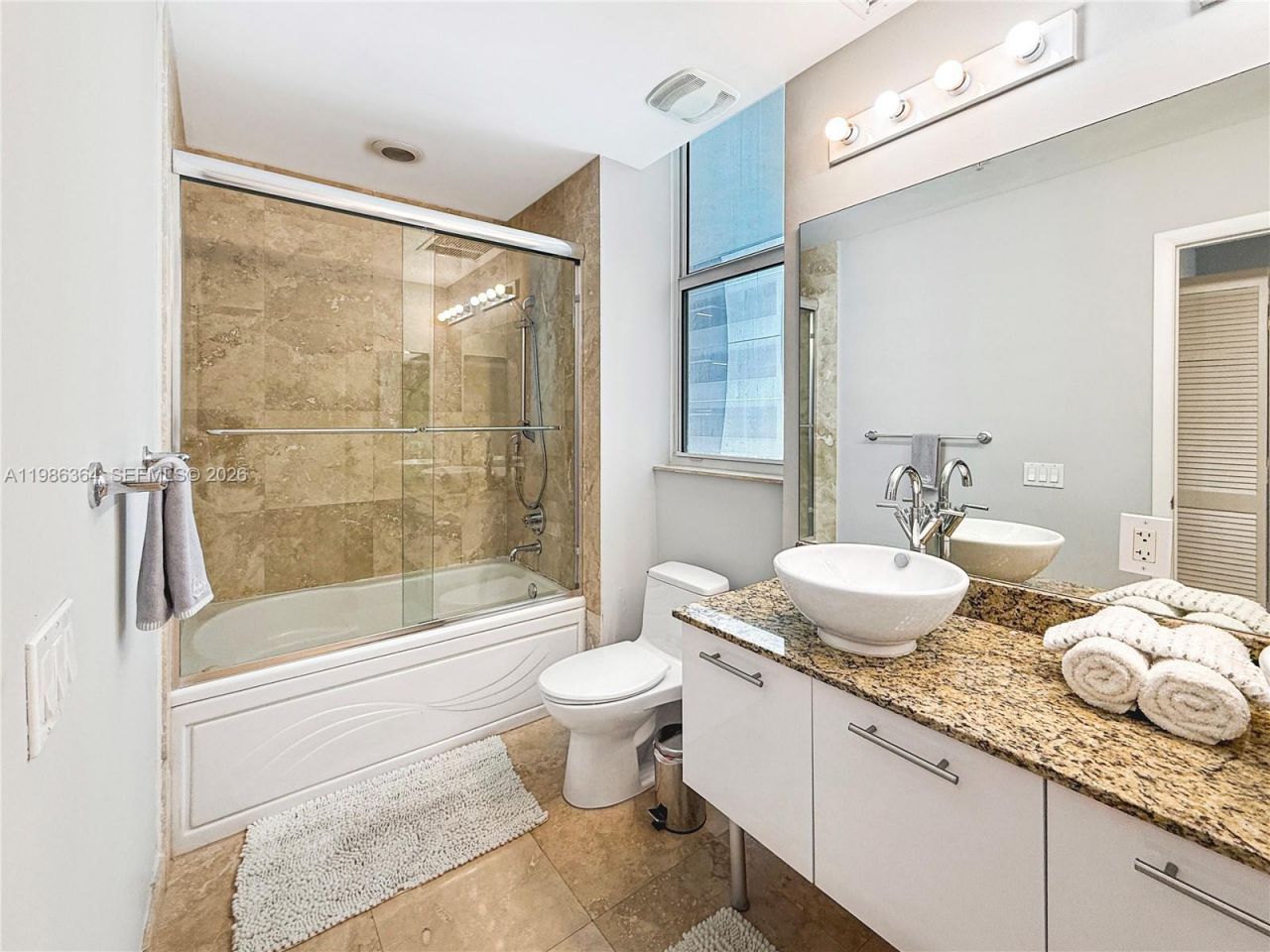 41 SE 5th St, Unit 602, Miami, FL 33131 Photo