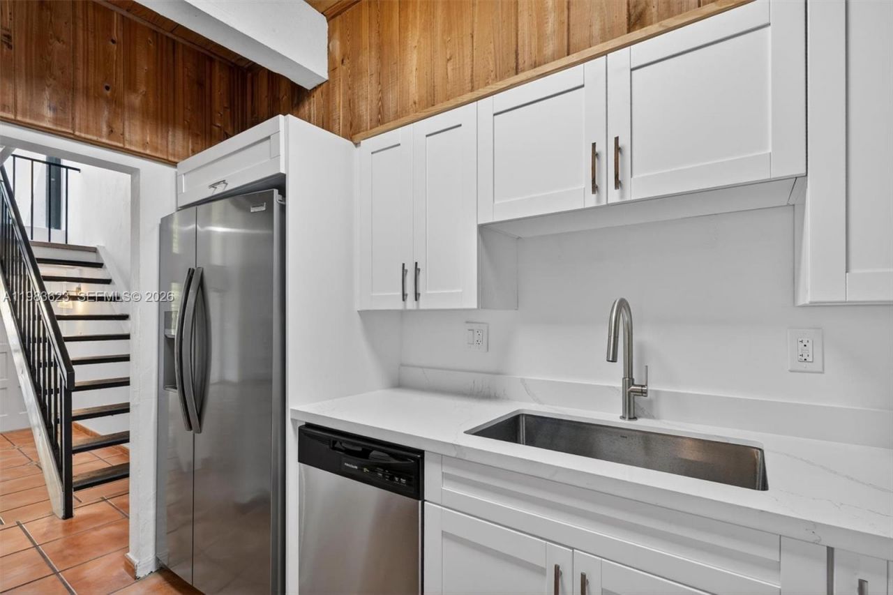 10406 SW 76th St , Miami, FL 33173 Photo