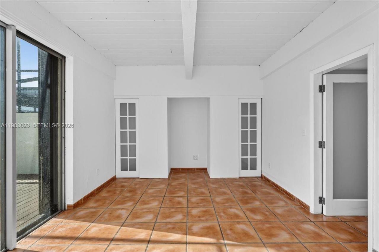 10406 SW 76th St , Miami, FL 33173 Photo