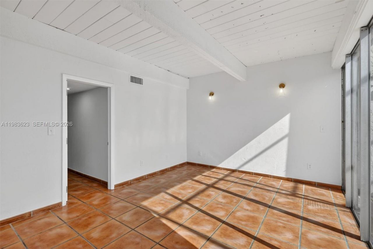 10406 SW 76th St , Miami, FL 33173 Photo