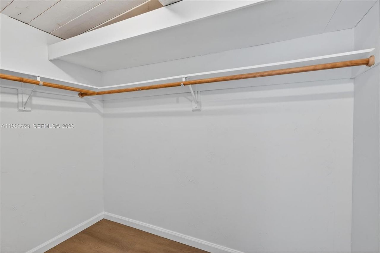 10406 SW 76th St , Miami, FL 33173 Photo