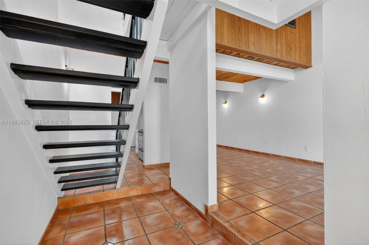 10406 SW 76th St , Miami, FL 33173 Photo