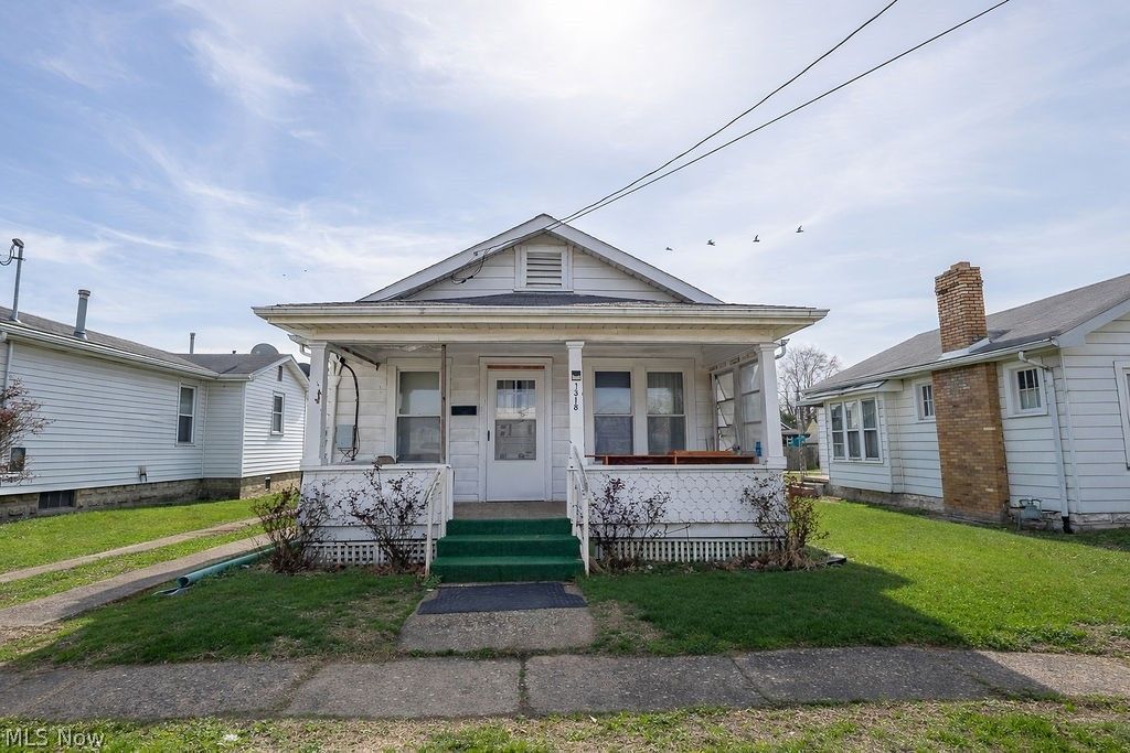 1318 36th Street, Parkersburg, WV 26104 Main Photo