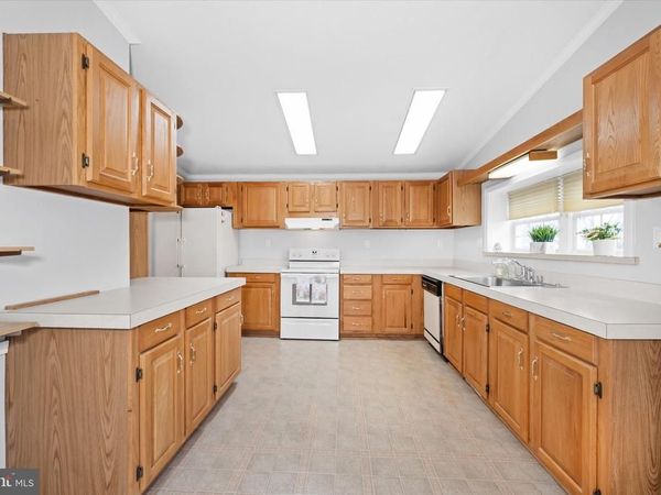 87 JOYCE DRIVE, WILMINGTON, DE 19808