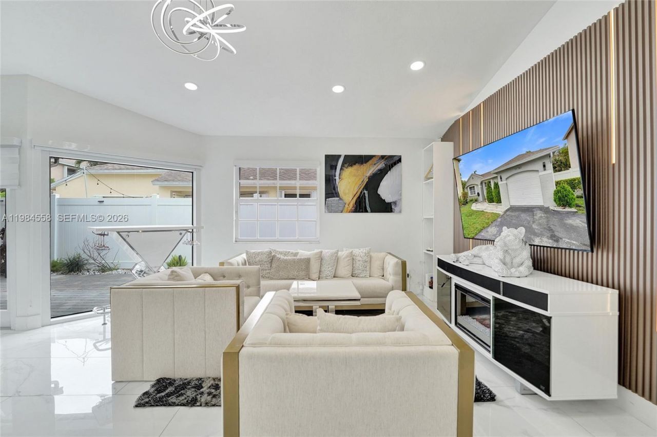 11761 NW 12th St , Pembroke Pines, FL 33026 Photo