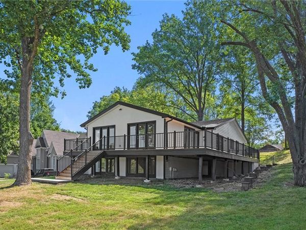 7809 NW Scenic Drive, Weatherby Lake, MO 64152