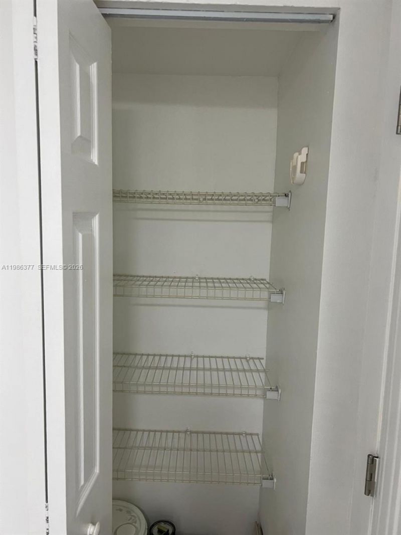 8095 NW 8th St , Unit 103, Miami, FL 33126 Photo