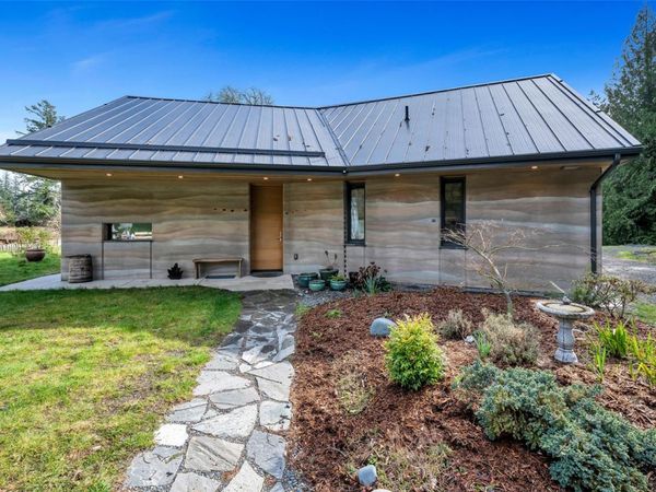 2689 Anderson Rd, Sooke, BC V9Z 1G2