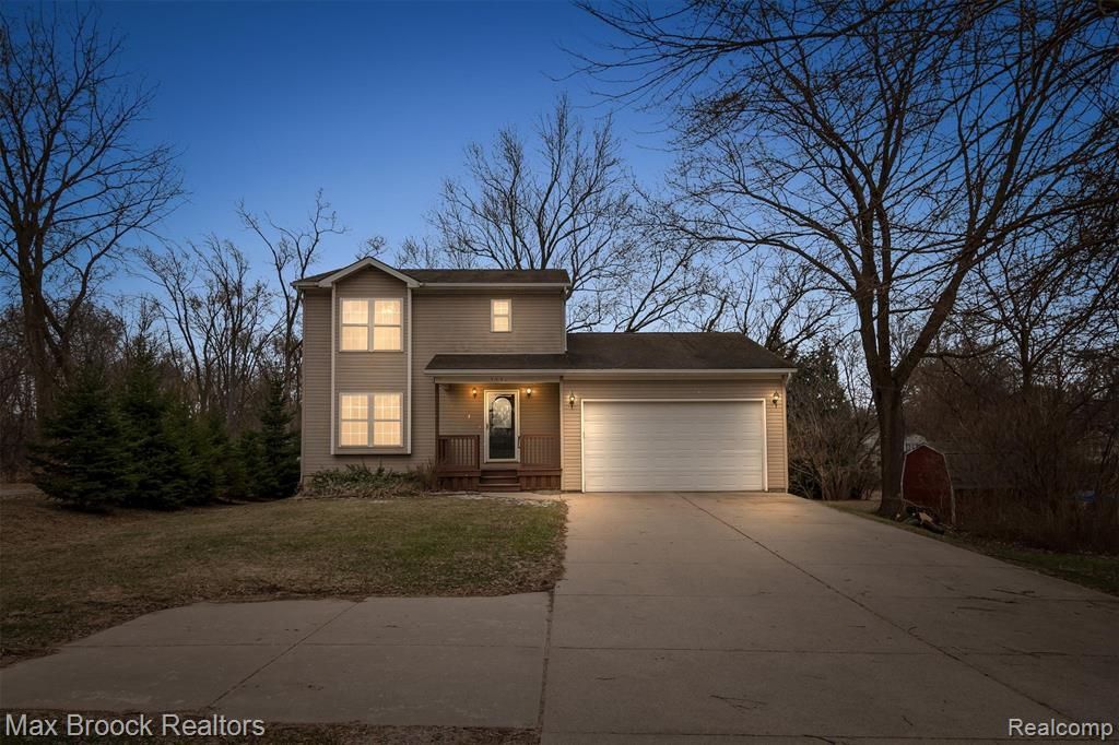 3441 W Auburn Road, Rochester Hills, MI 48309 Main Photo