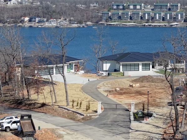 166 Big Bear Drive, Lake Ozark, MO 65049