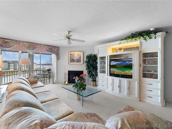 432 Regatta Bay Circle , Unit 2B, Lake Ozark, MO 65049