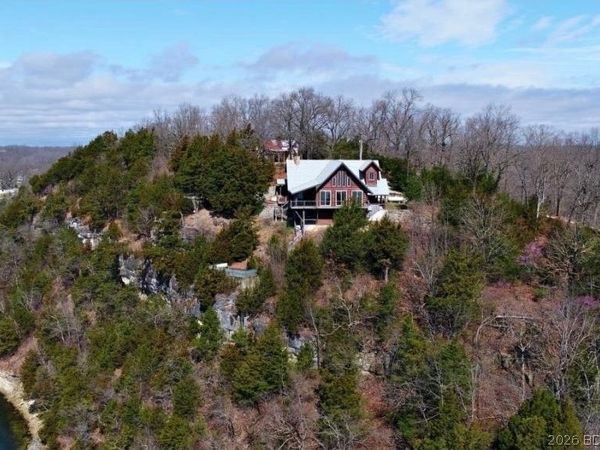 31460 Red Arrow Road, Rocky Mount, MO 65072