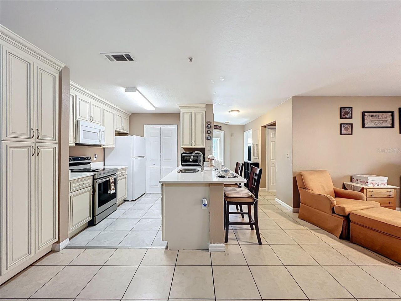 5471 Vineland Road, Unit 7109, Orlando, FL 32811 Photo