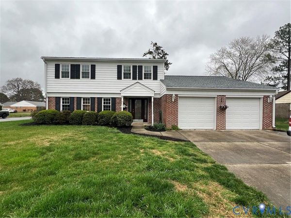 4498 Hialeah Drive , Virginia Beach, VA 23464