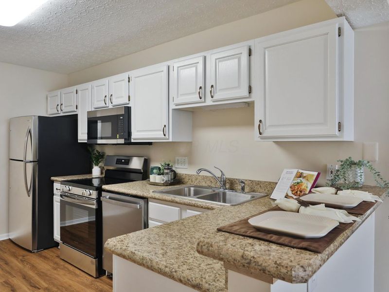 354 Bear Woods Drive, Powell, OH 43065 Photo 13