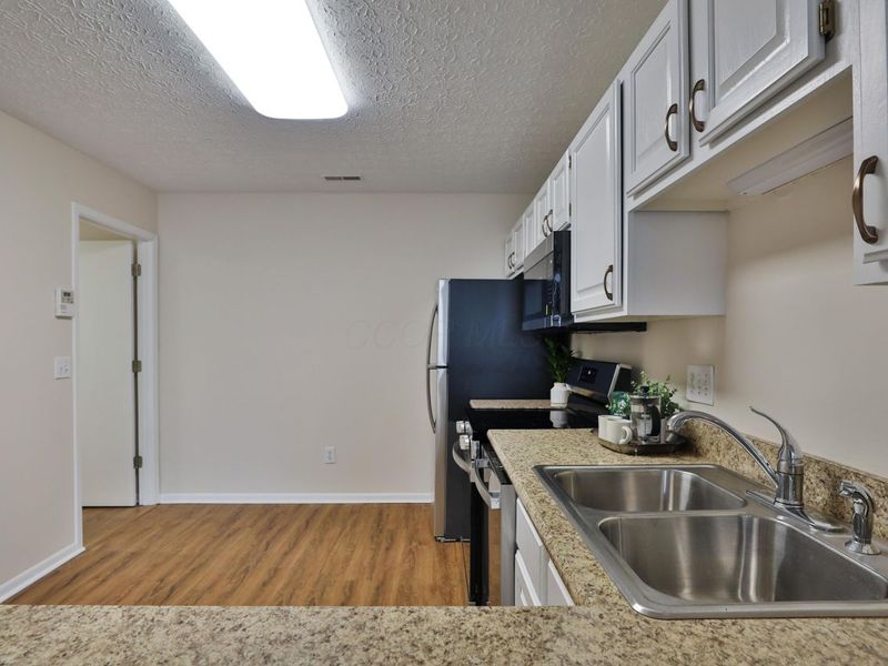 354 Bear Woods Drive, Powell, OH 43065 Photo 14