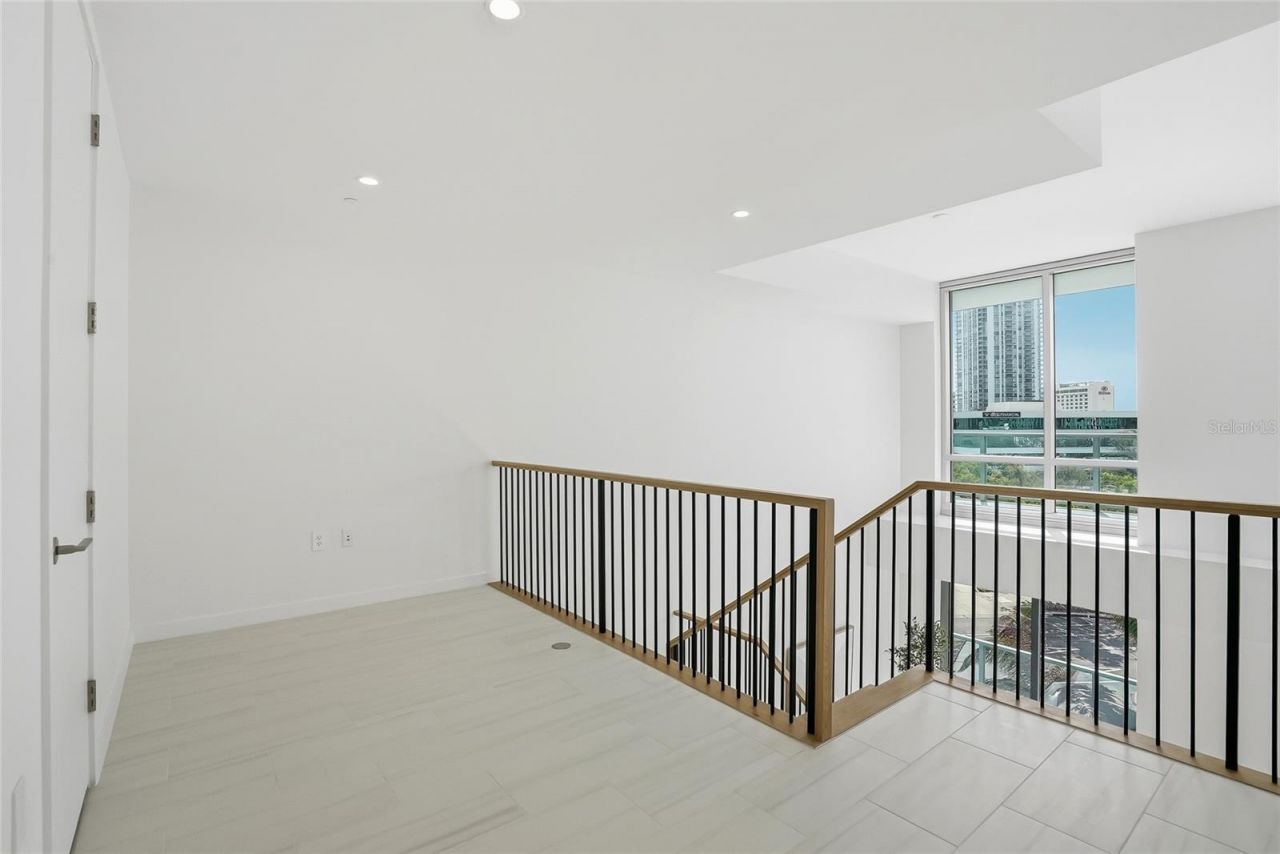 400 Central Avenue, Unit 306, Saint Petersburg, FL 33701 Photo