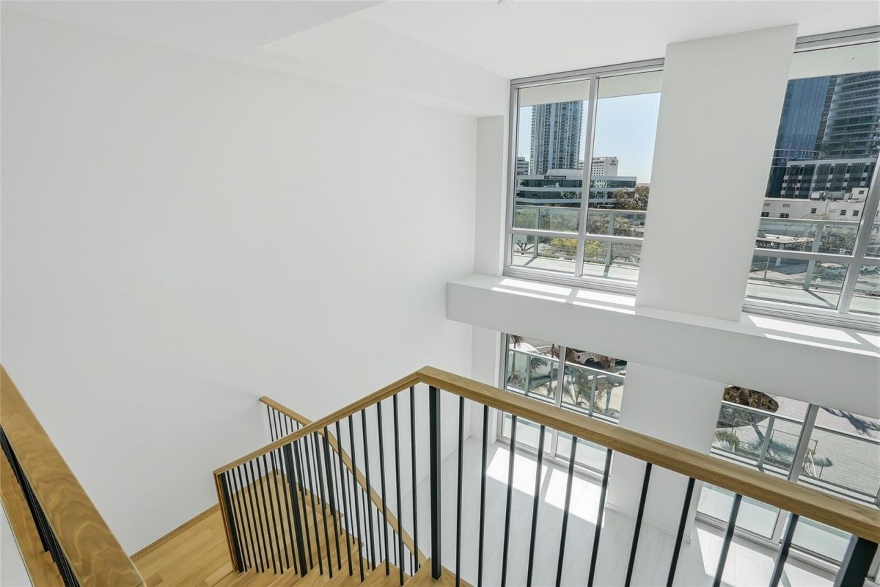 400 Central Avenue, Unit 306, Saint Petersburg, FL 33701 Photo