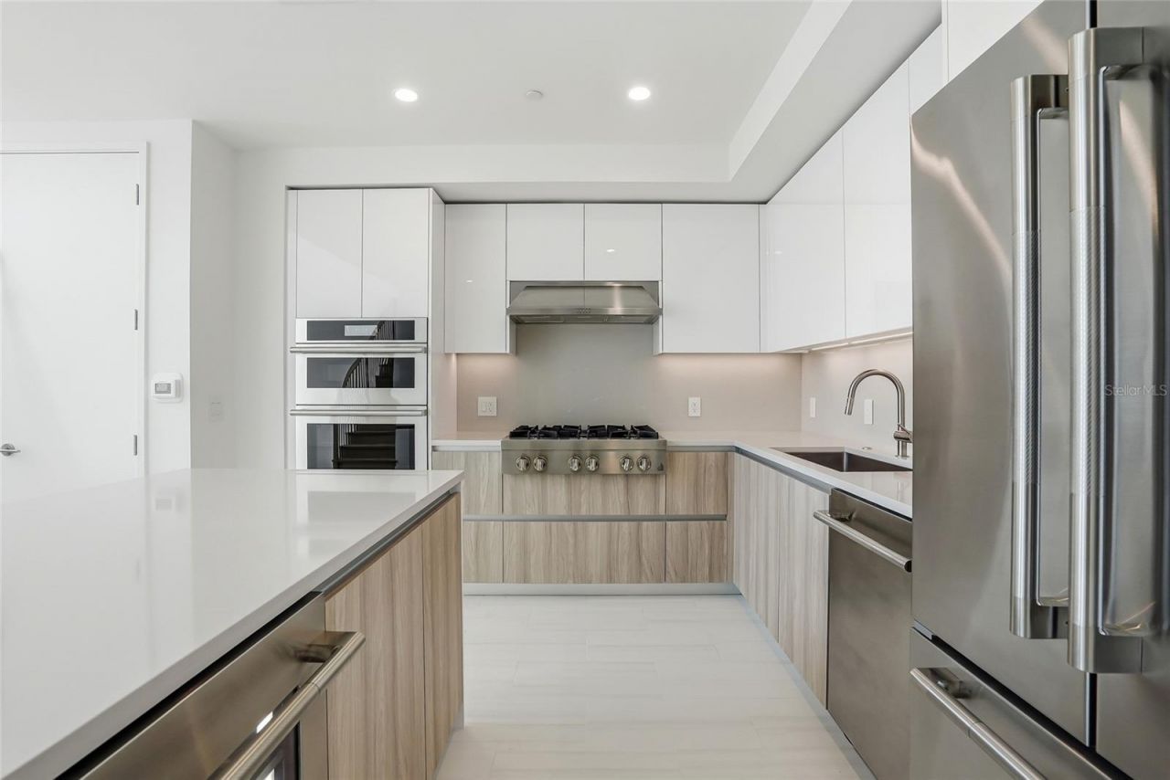 400 Central Avenue, Unit 306, Saint Petersburg, FL 33701 Photo