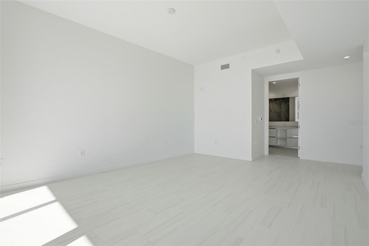 400 Central Avenue, Unit 306, Saint Petersburg, FL 33701 Photo