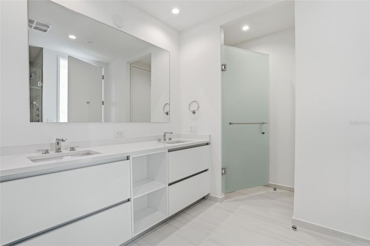 400 Central Avenue, Unit 306, Saint Petersburg, FL 33701 Photo