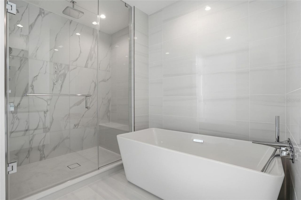 400 Central Avenue, Unit 306, Saint Petersburg, FL 33701 Photo