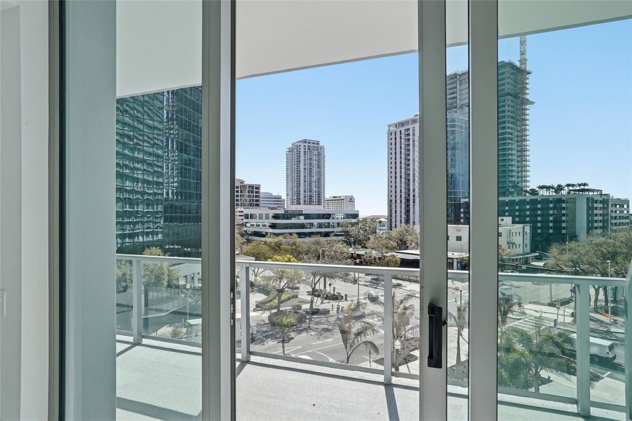 400 Central Avenue, Unit 306, Saint Petersburg, FL 33701 Photo