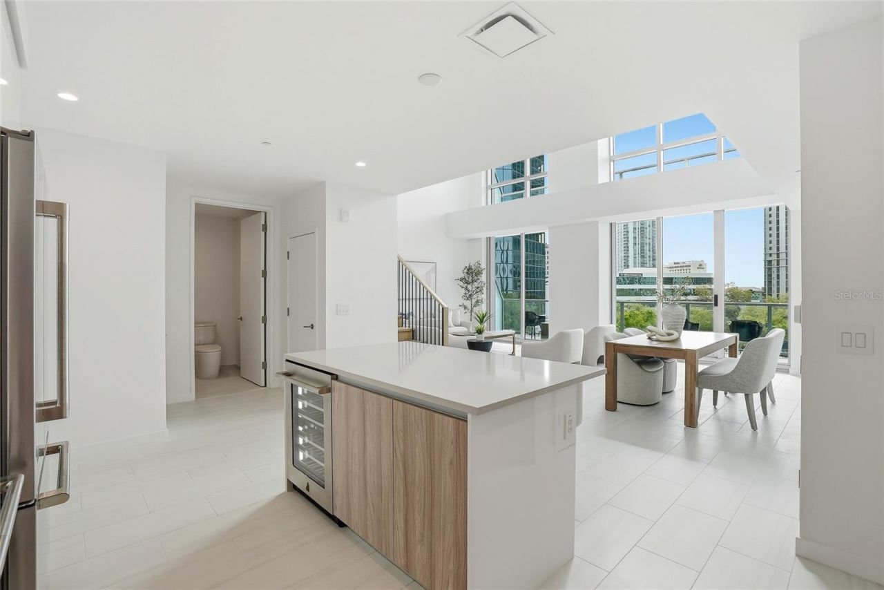 400 Central Avenue, Unit 306, Saint Petersburg, FL 33701 Photo