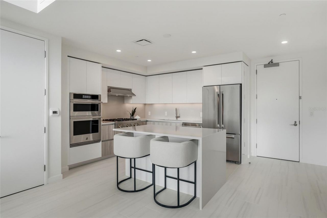 400 Central Avenue, Unit 306, Saint Petersburg, FL 33701 Photo