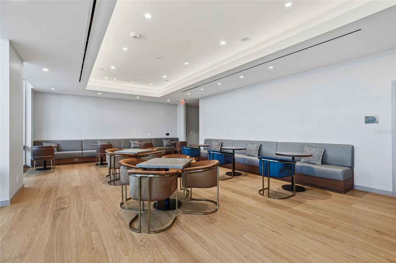 400 Central Avenue, Unit 306, Saint Petersburg, FL 33701 Photo