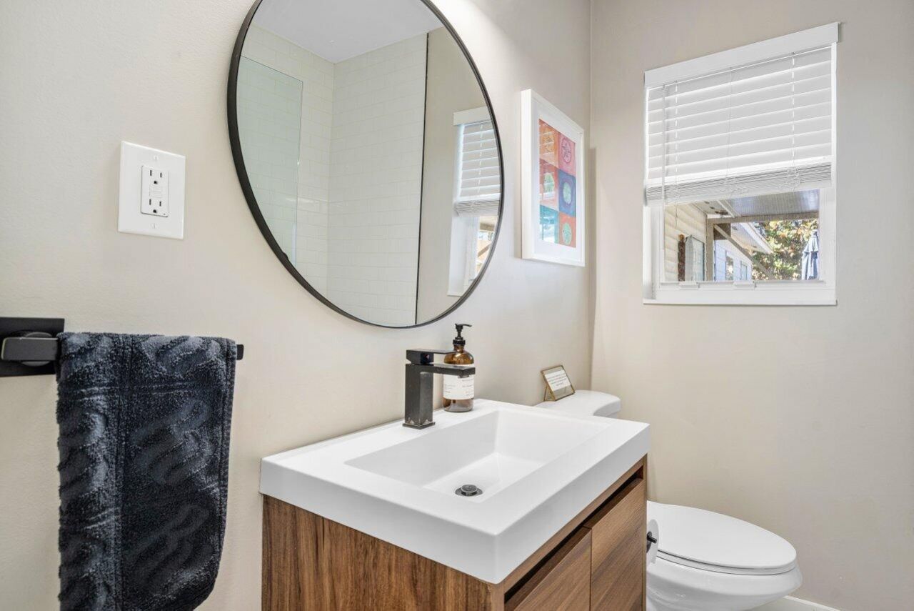 215 S Palmway, Lake Worth Beach, FL 33460 Photo