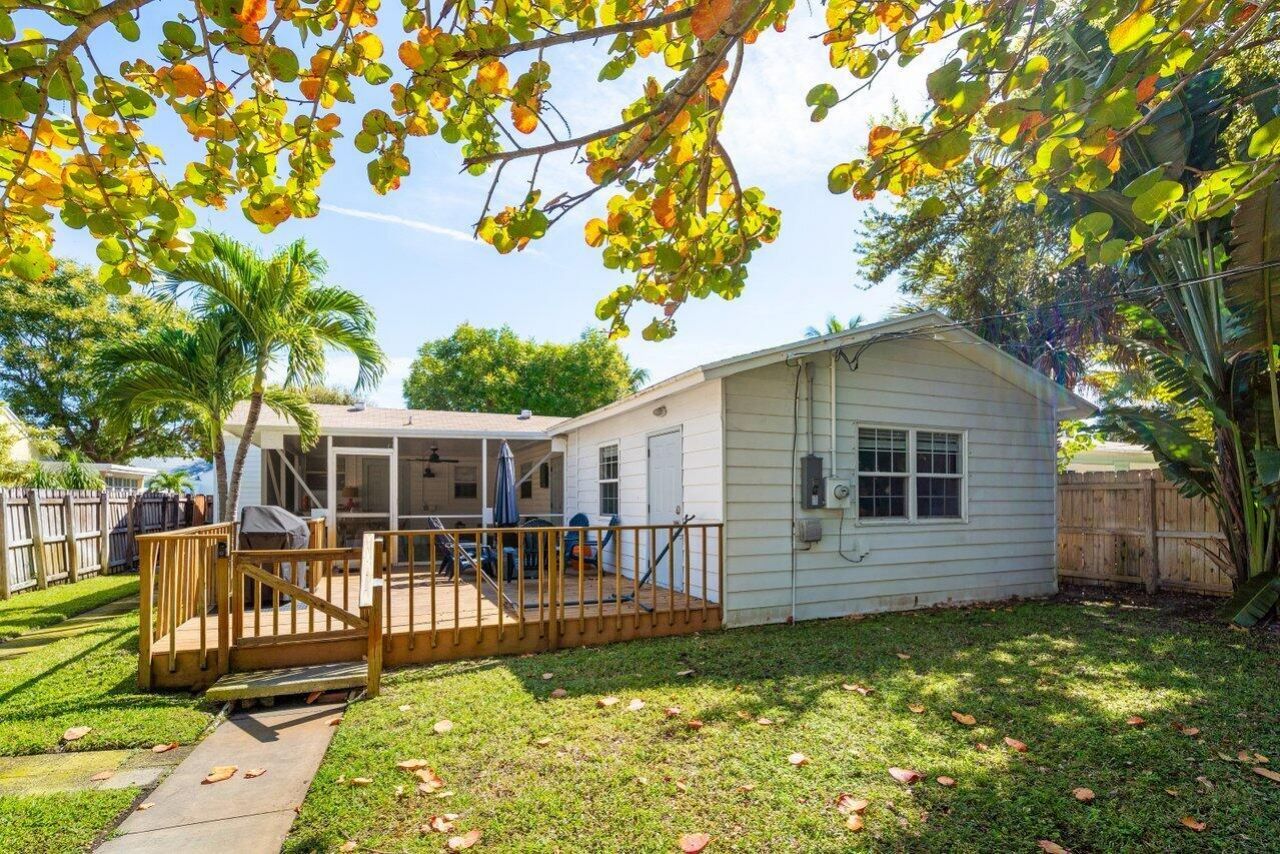 215 S Palmway, Lake Worth Beach, FL 33460 Photo