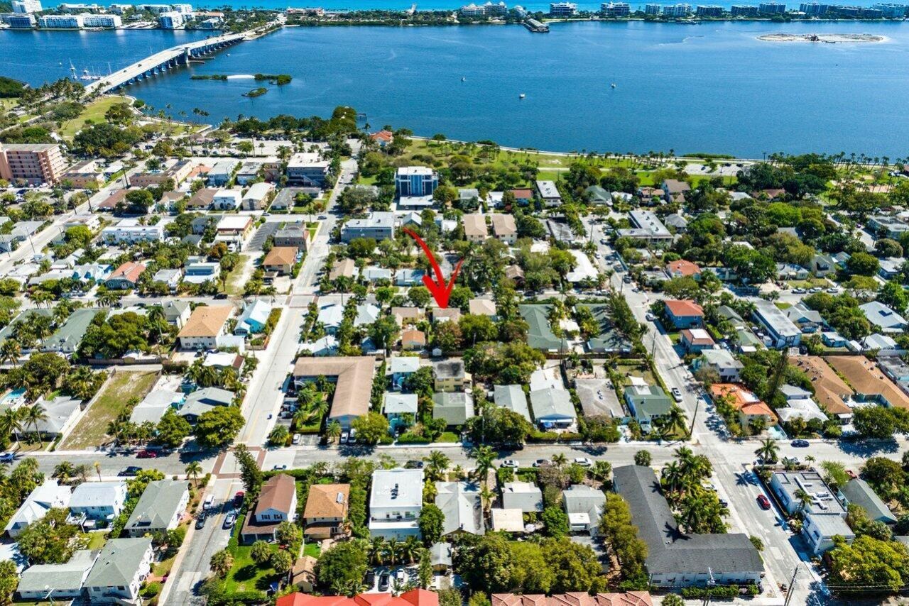 215 S Palmway, Lake Worth Beach, FL 33460 Photo