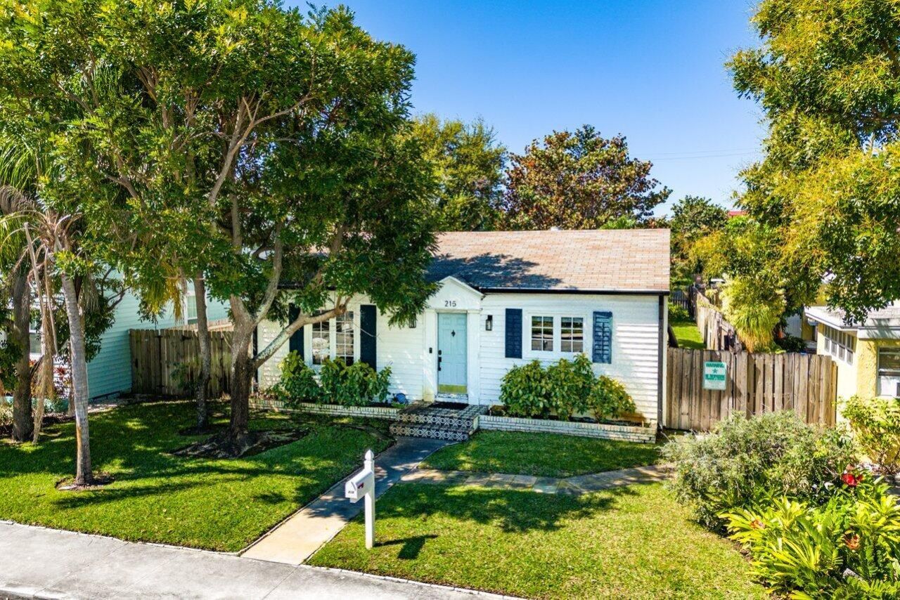 215 S Palmway, Lake Worth Beach, FL 33460 Photo