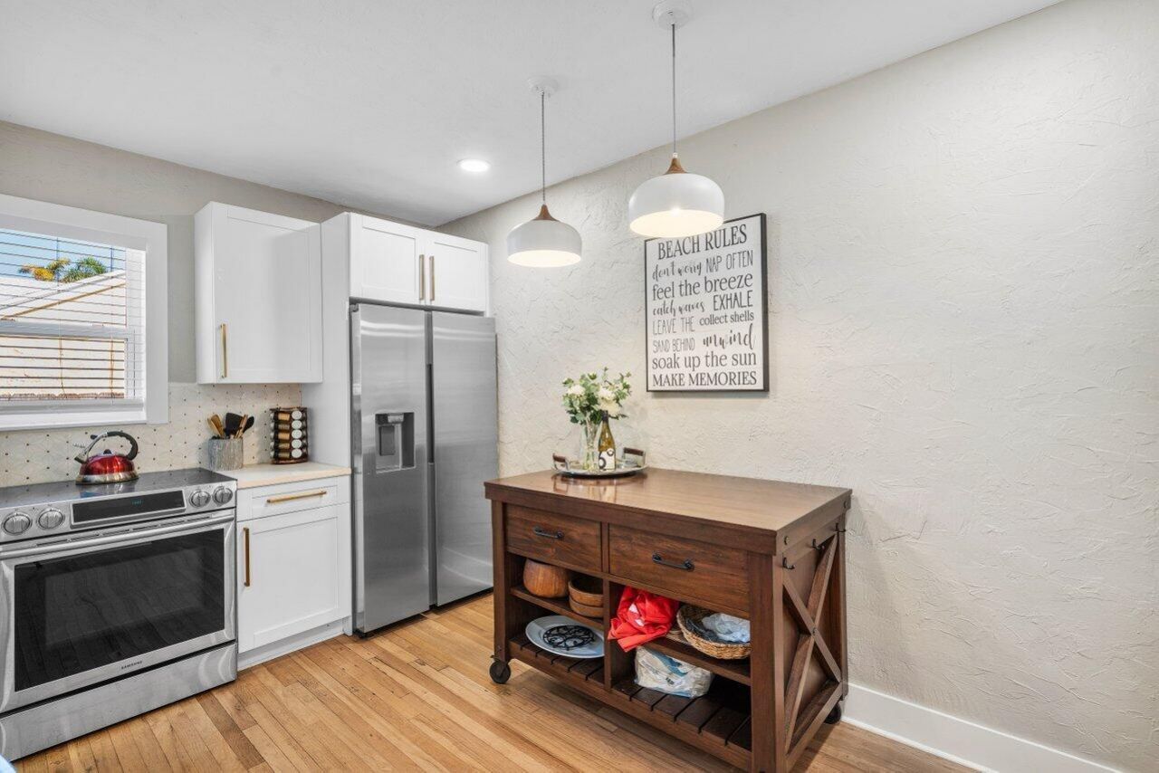 215 S Palmway, Lake Worth Beach, FL 33460 Photo