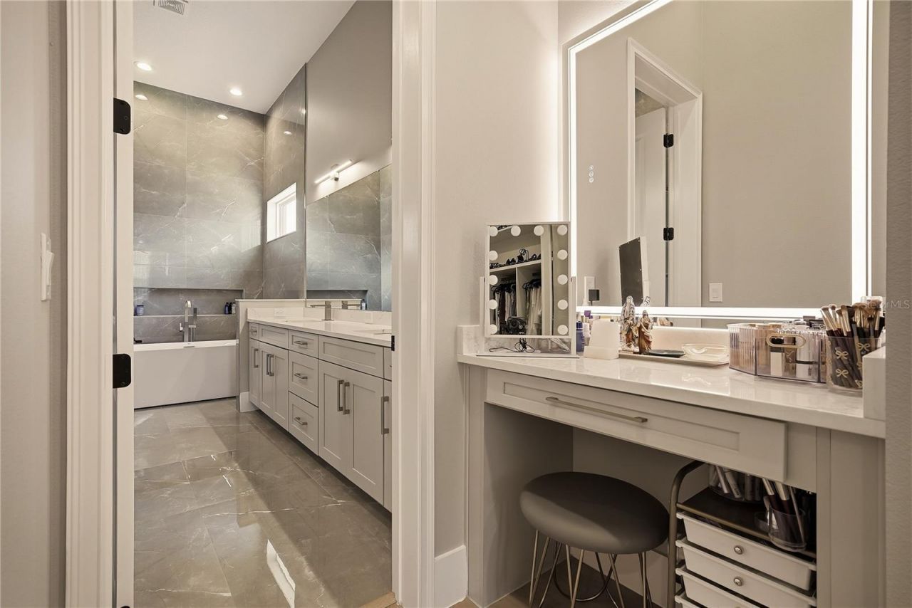 16077 Barkly Ridge Court , Winter Garden, FL 34787 Photo