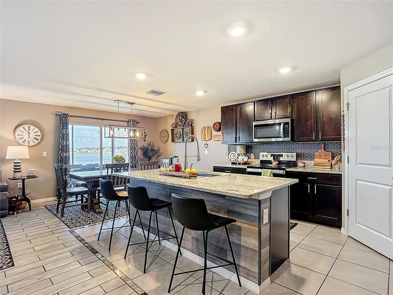 38287 Sonnet Landing Avenue, Zephyrhills, FL 33540 Photo