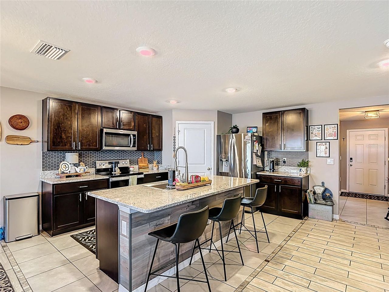 38287 Sonnet Landing Avenue, Zephyrhills, FL 33540 Photo