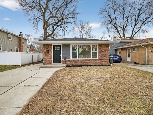 515 W 146 Street , Dolton, IL 60419