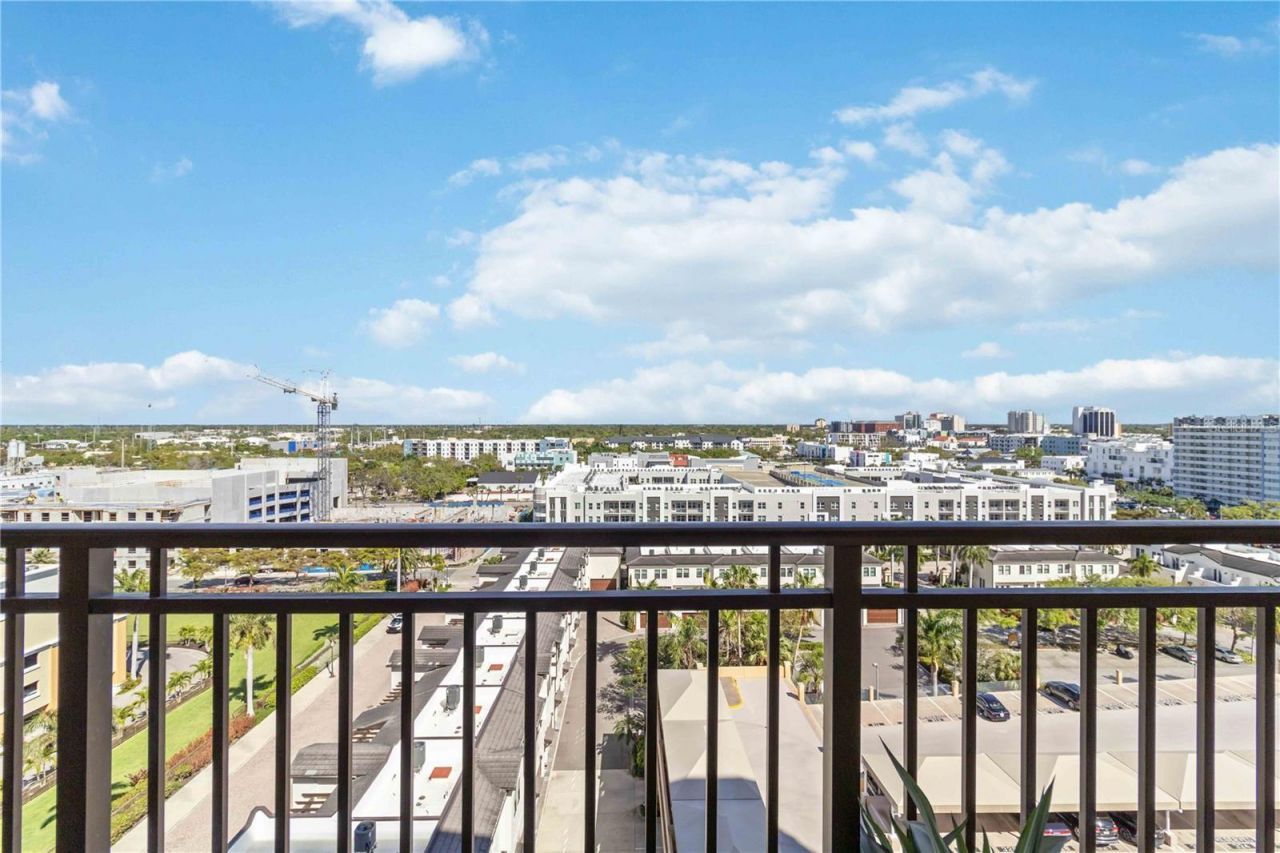 750 N Tamiami Trail, Unit 1104, Sarasota, FL 34236 Photo