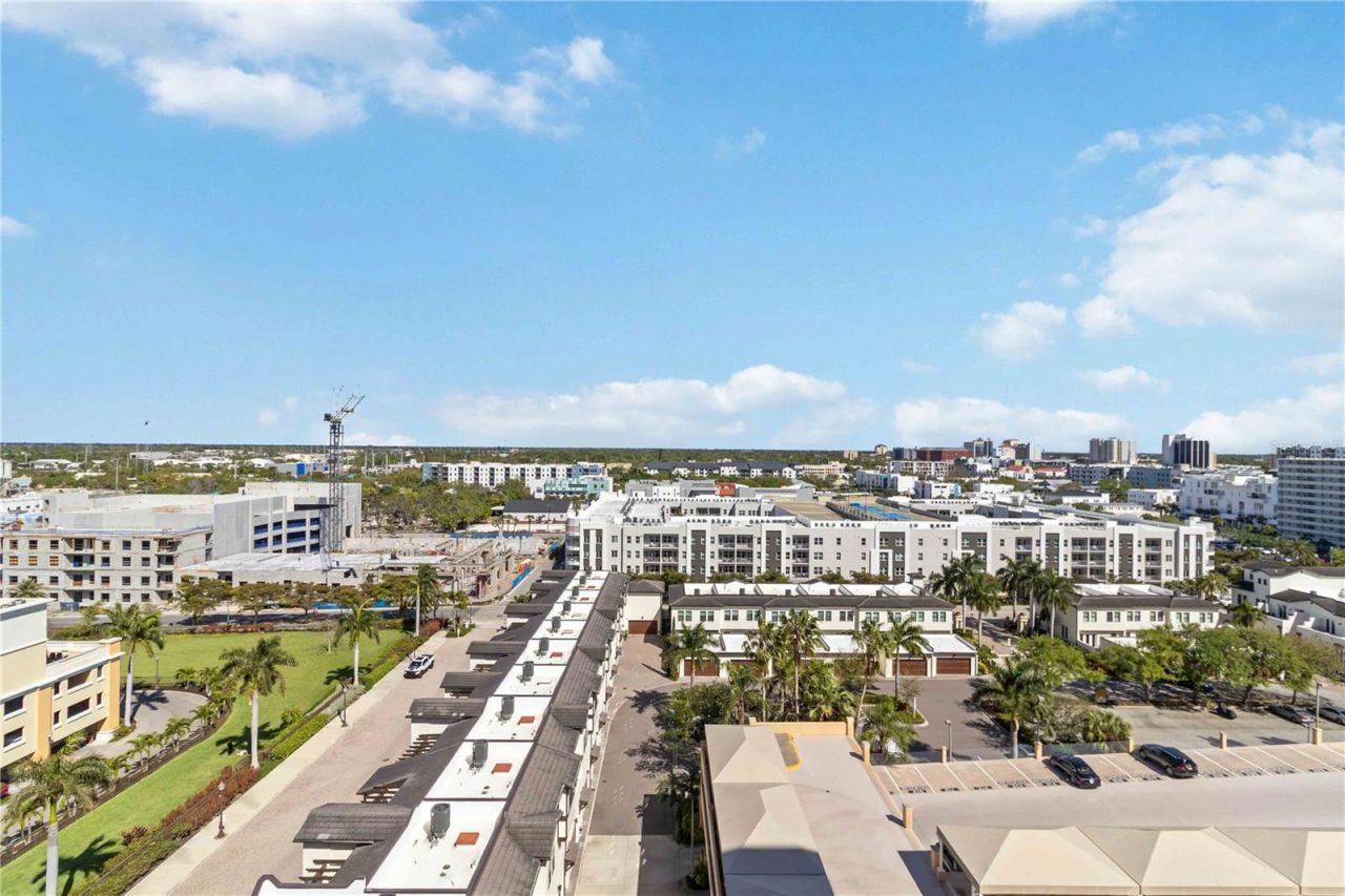 750 N Tamiami Trail, Unit 1104, Sarasota, FL 34236 Photo