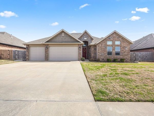 6303 S 58Th Street, Rogers, AR 72758