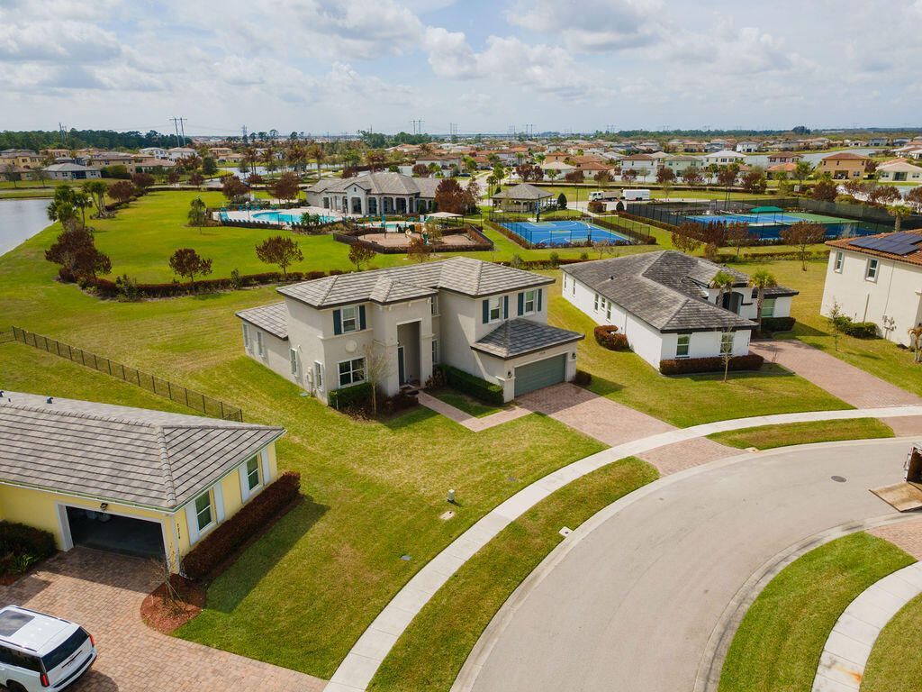 7206 NW Farnsworth Circle, Port Saint Lucie, FL 34987 Photo