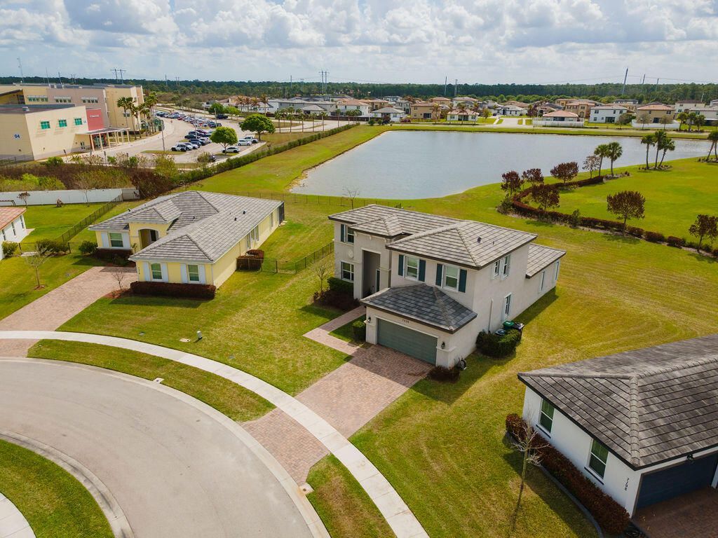 7206 NW Farnsworth Circle, Port Saint Lucie, FL 34987 Photo